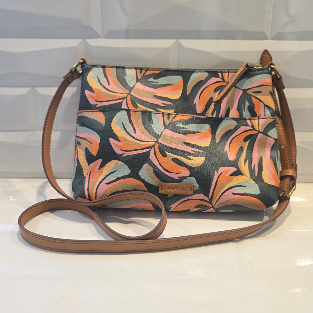 FOSSIL  Fiona Crossbody Bag Purse Green Leaf Faux Leather Compartments Zippers